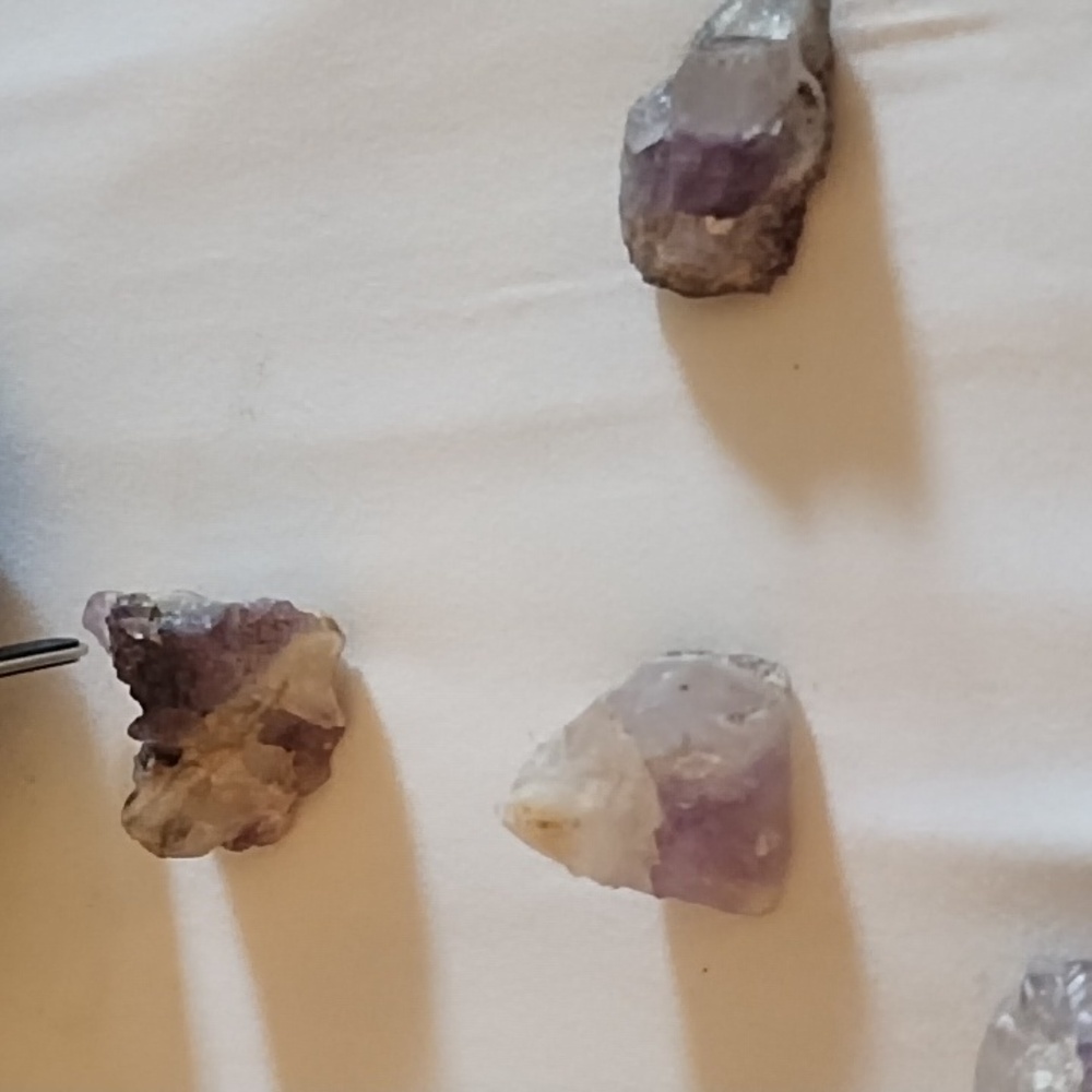 Natural white cap crystal amethyst qyautz